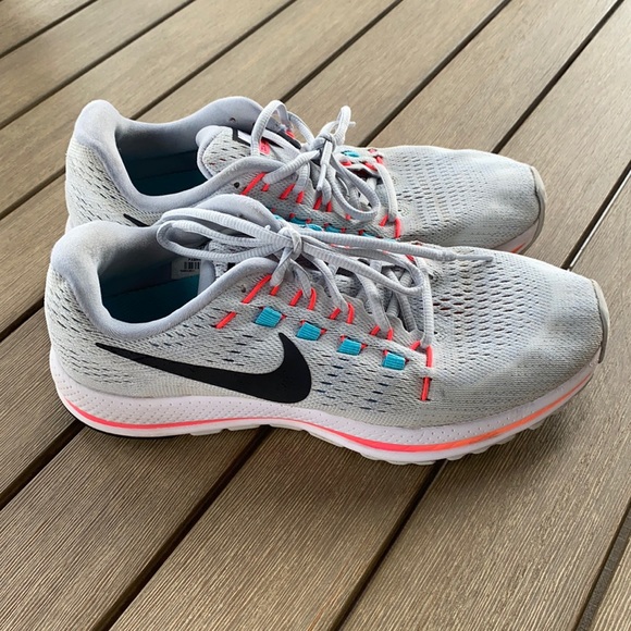 Nike Shoes - Nike Zoom‎ Vomero 12